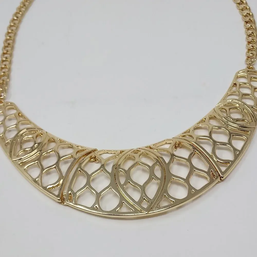 Vintage Mogul Gold Tone Filigree Bib Necklace Retro 80s Classic Office